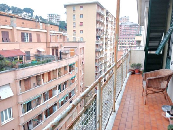 appartamento in vendita a Genova in zona Sampierdarena