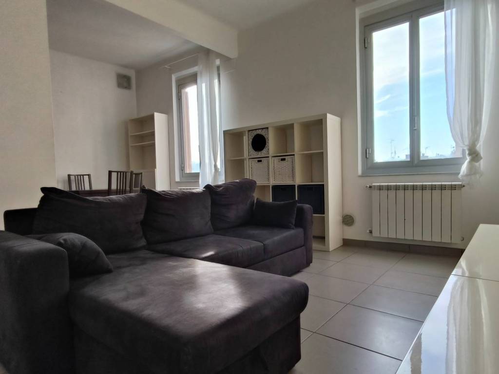 appartamento in vendita a Genova in zona Sestri Ponente