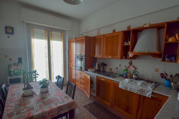 appartamento in vendita a Genova in zona Palmaro / Pra'