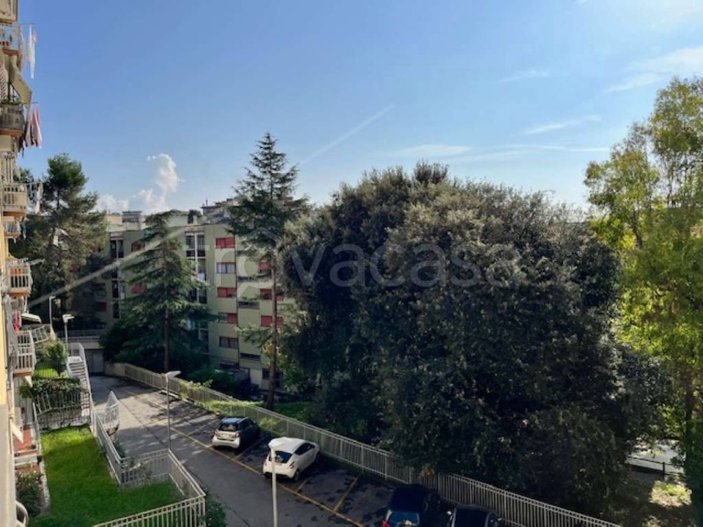 appartamento in vendita a Genova in zona Sestri Ponente