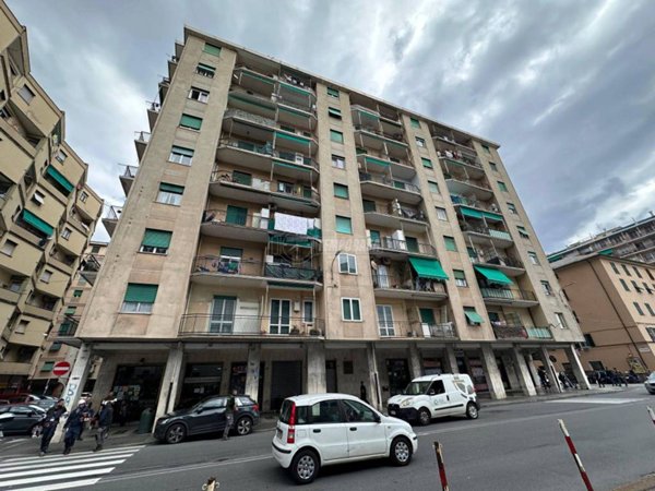 appartamento in vendita a Genova in zona Sestri Ponente