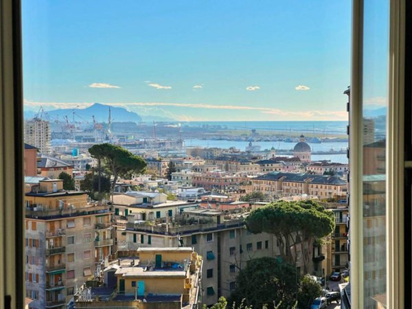 appartamento in vendita a Genova in zona Pegli
