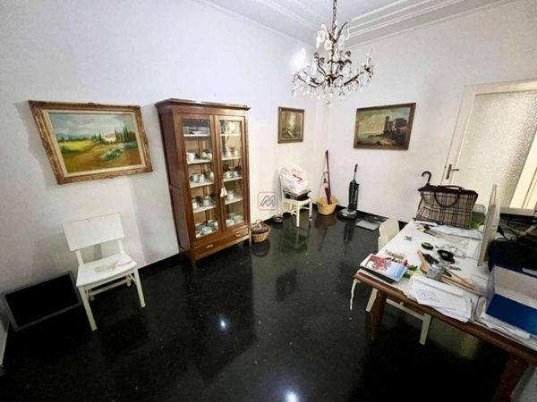 appartamento in vendita a Genova in zona Sestri Ponente