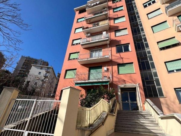 appartamento in vendita a Genova in zona Palmaro / Pra'