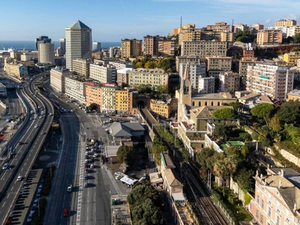 intera palazzina in vendita a Genova in zona DiNegro