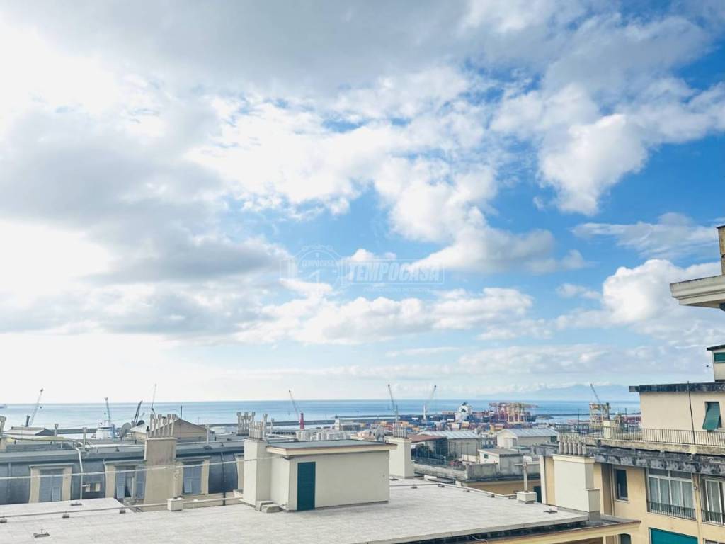 appartamento in vendita a Genova in zona Sampierdarena