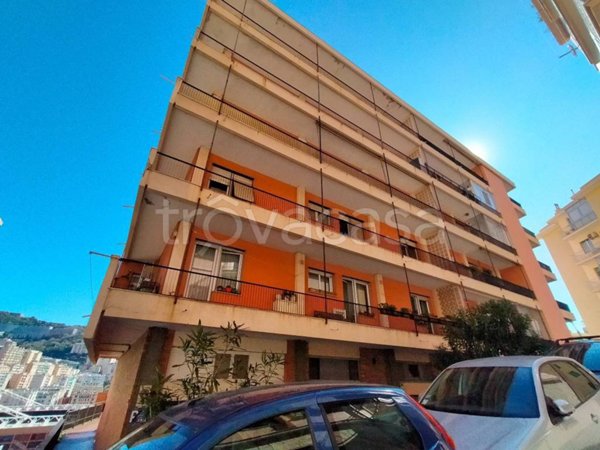 appartamento in vendita a Genova in zona Marassi