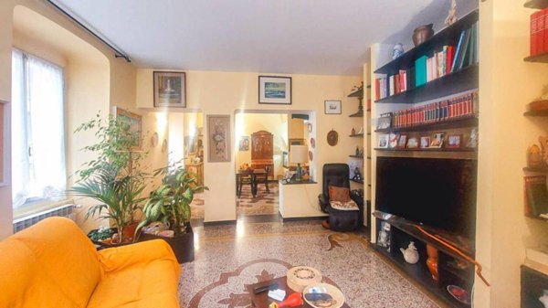 appartamento in vendita a Genova in zona Foce
