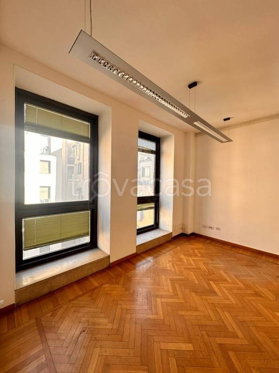 appartamento in vendita a Genova in zona Sottoripa / Maddalena / Molo