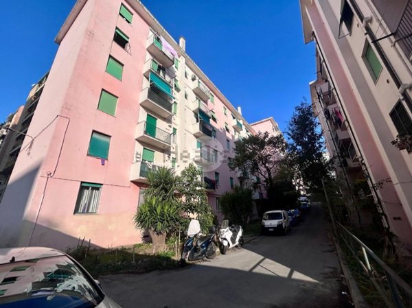 appartamento in vendita a Genova in zona Sestri Ponente