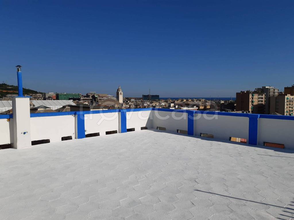 appartamento in vendita a Genova in zona Sestri Ponente