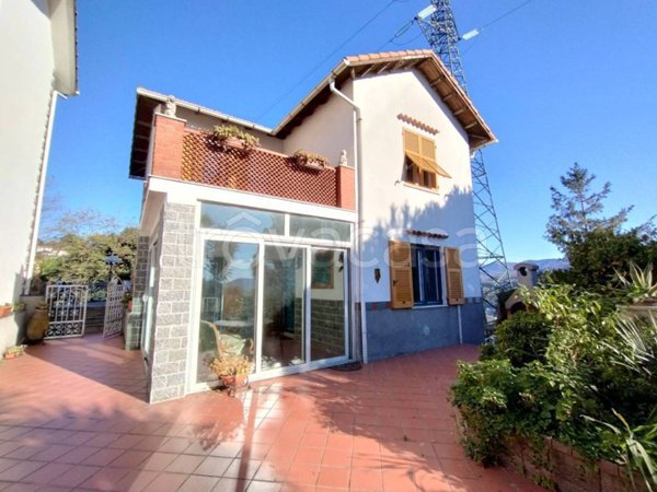 casa indipendente in vendita a Genova in zona Bolzaneto