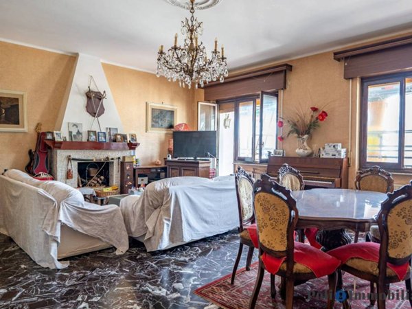 appartamento in vendita a Genova in zona Quezzi