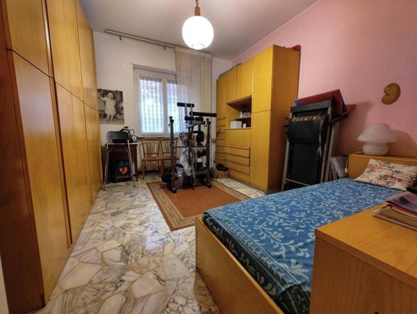appartamento in vendita a Genova in zona Molassana