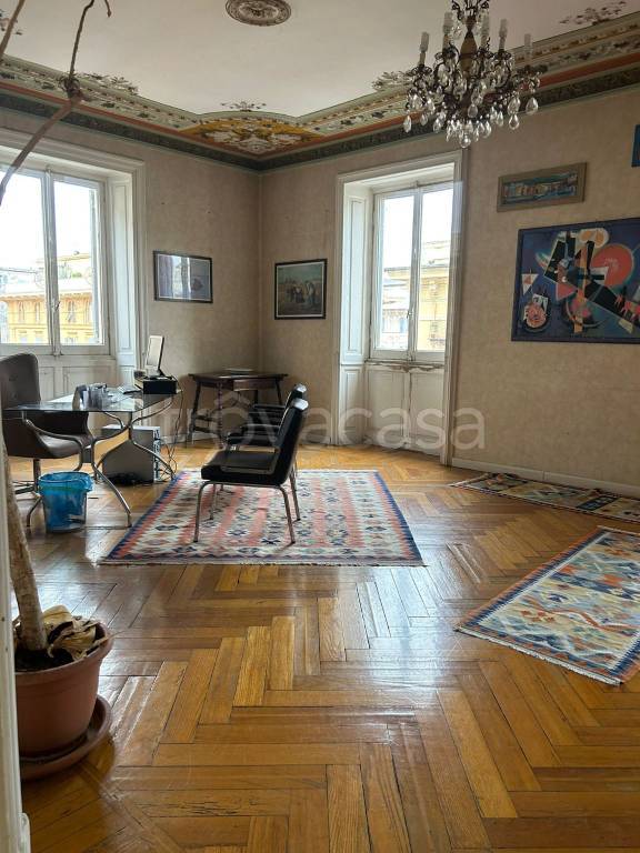appartamento in vendita a Genova in zona Sturla