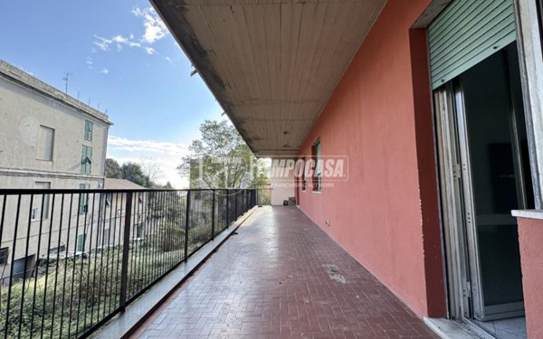 appartamento in vendita a Genova in zona Sampierdarena