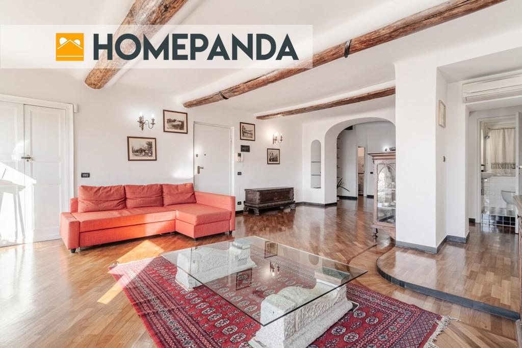 appartamento in vendita a Genova in zona Sottoripa / Maddalena / Molo