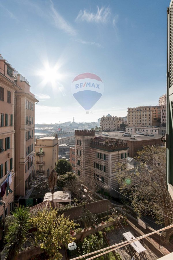 appartamento in vendita a Genova in zona Lagaccio / Granarolo