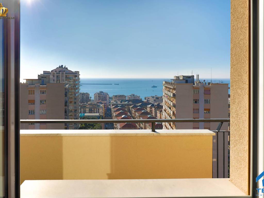 appartamento in vendita a Genova in zona Pegli