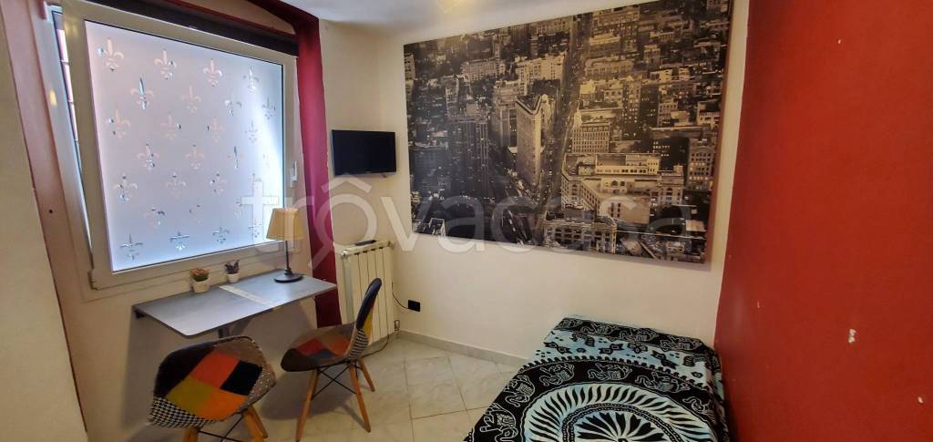 appartamento in vendita a Genova in zona Sottoripa / Maddalena / Molo