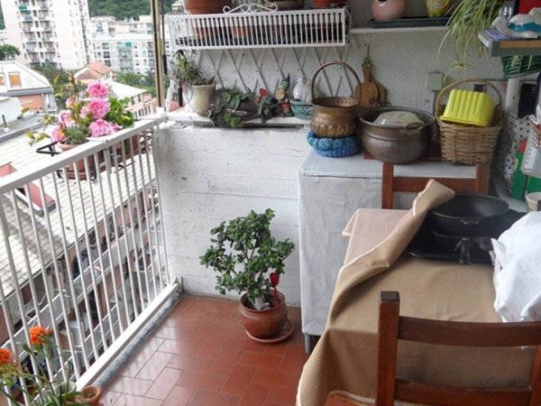 appartamento in vendita a Genova in zona Molassana
