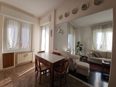appartamento in vendita a Genova in zona Voltri