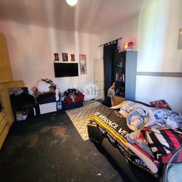 appartamento in vendita a Genova in zona Certosa