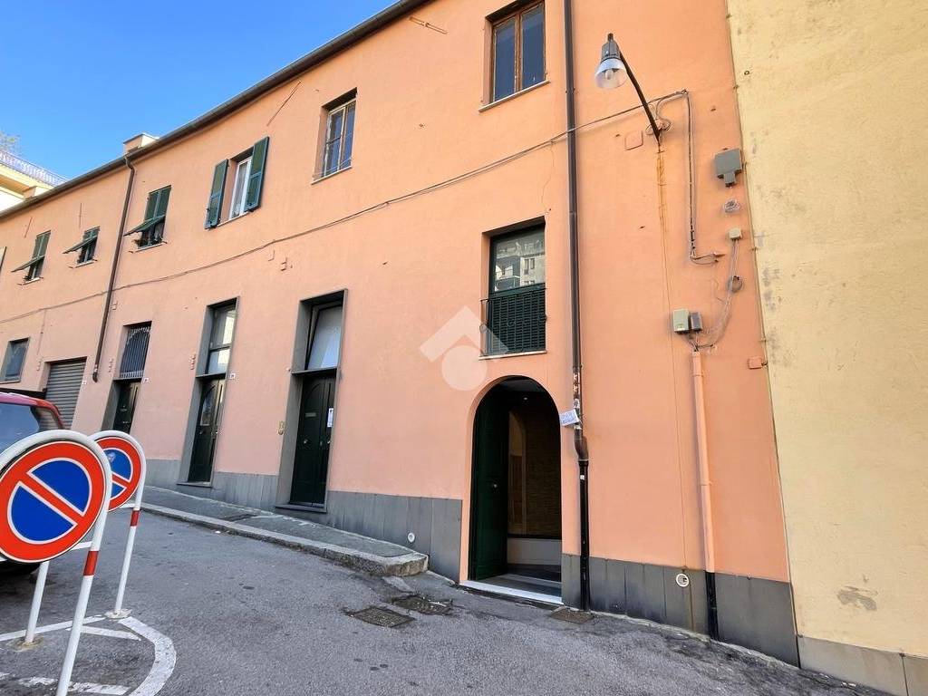 appartamento in vendita a Genova in zona DiNegro