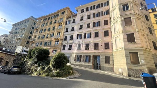 appartamento in vendita a Genova in zona DiNegro