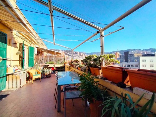 appartamento in vendita a Genova in zona Marassi