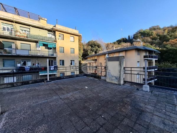 appartamento in vendita a Genova in zona Certosa