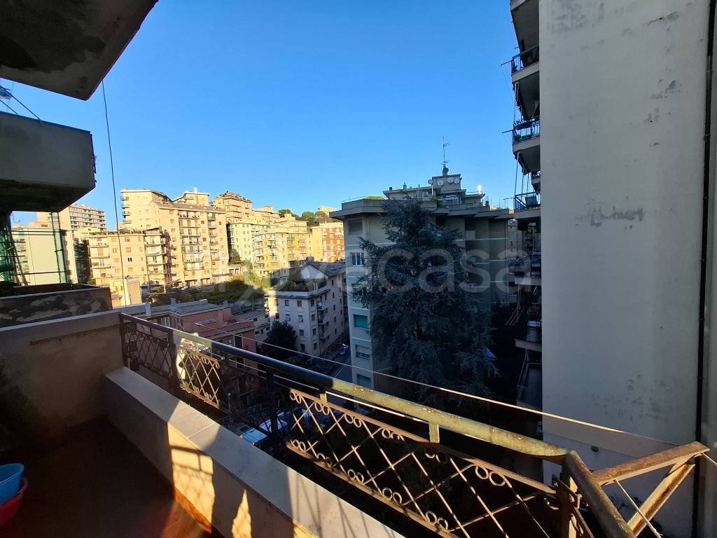 appartamento in vendita a Genova in zona Sampierdarena