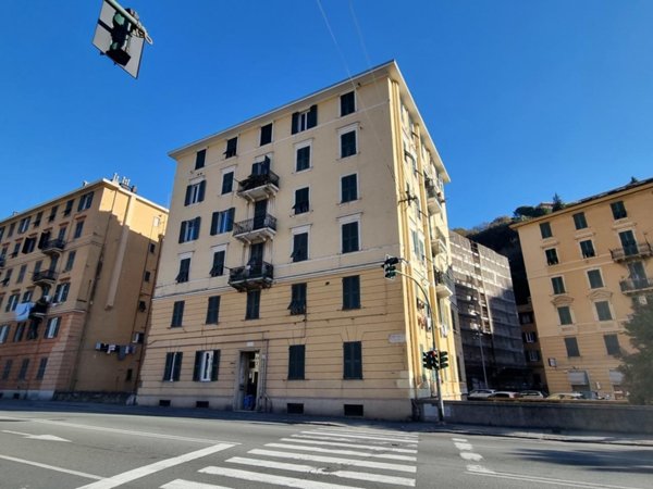 appartamento in vendita a Genova in zona Marassi