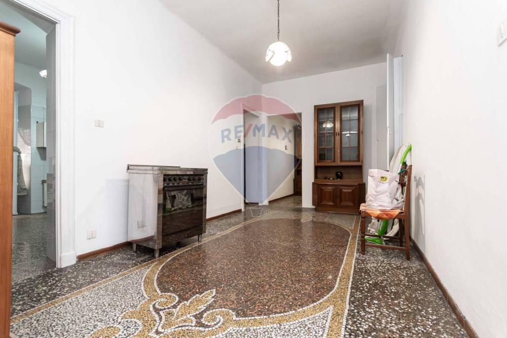 appartamento in vendita a Genova in zona Marassi