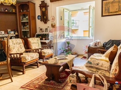 casa indipendente in vendita a Genova in zona Sestri Ponente