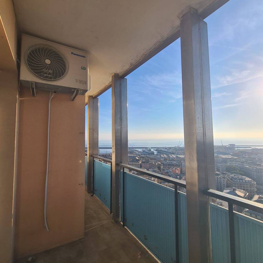 appartamento in vendita a Genova in zona Sampierdarena