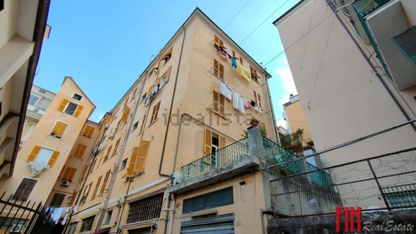 appartamento in vendita a Genova in zona Sestri Ponente