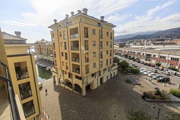 appartamento in vendita a Genova in zona Sestri Ponente