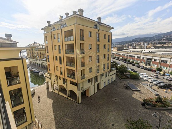 appartamento in vendita a Genova in zona Sestri Ponente