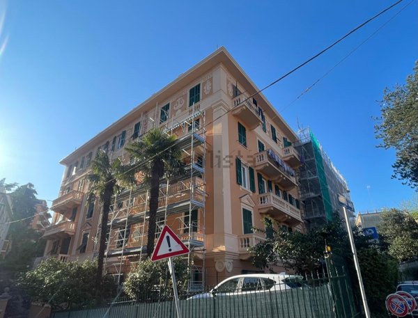 appartamento in vendita a Genova in zona Pegli