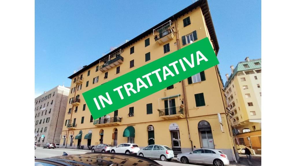 appartamento in vendita a Genova in zona Staglieno