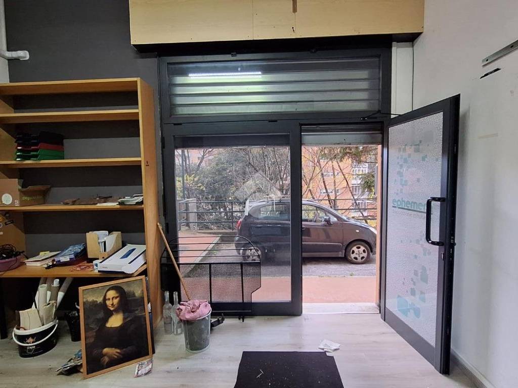 negozio in vendita a Genova in zona DiNegro
