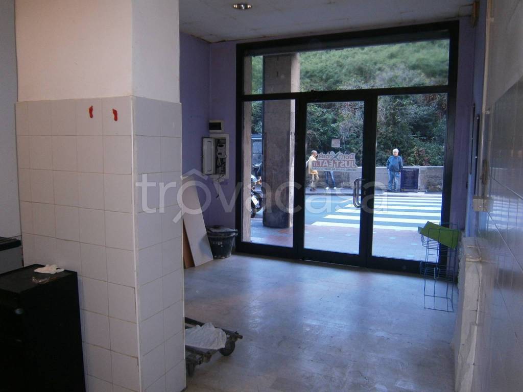 appartamento in vendita a Genova in zona Marassi