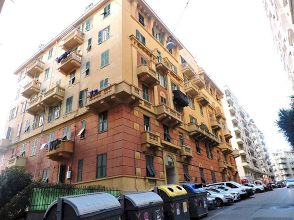 appartamento in vendita a Genova in zona Sampierdarena