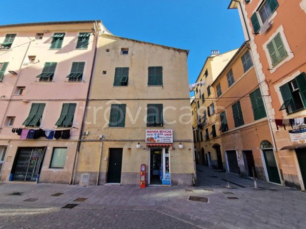 appartamento in vendita a Genova in zona Sestri Ponente