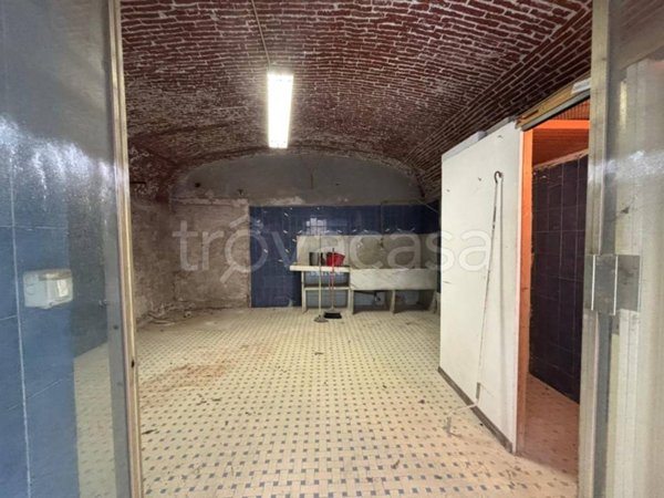 negozio in vendita a Genova in zona Cornigliano
