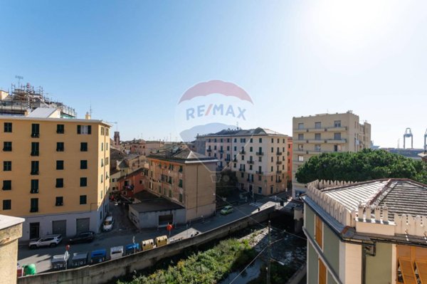 appartamento in vendita a Genova in zona Palmaro / Pra'