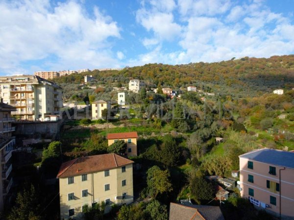 appartamento in vendita a Genova in zona Quezzi