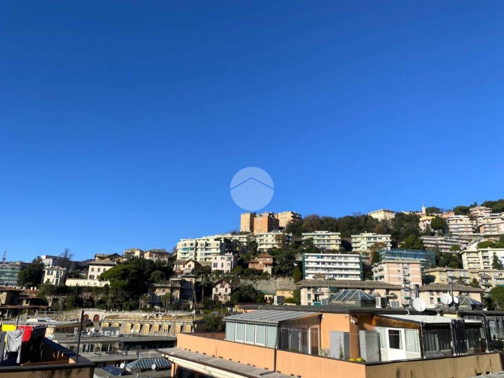 appartamento in vendita a Genova in zona Castelletto