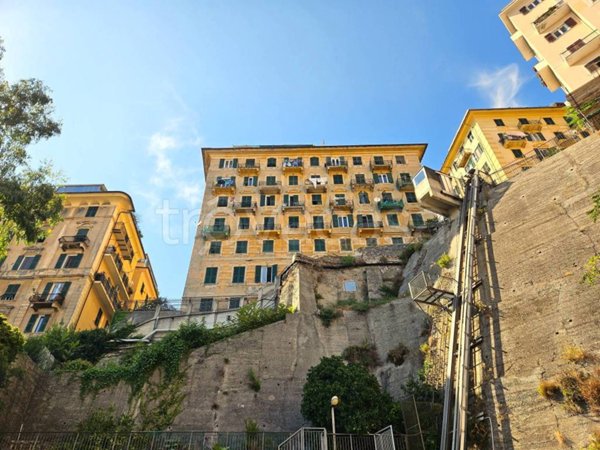 appartamento in vendita a Genova in zona Oregina